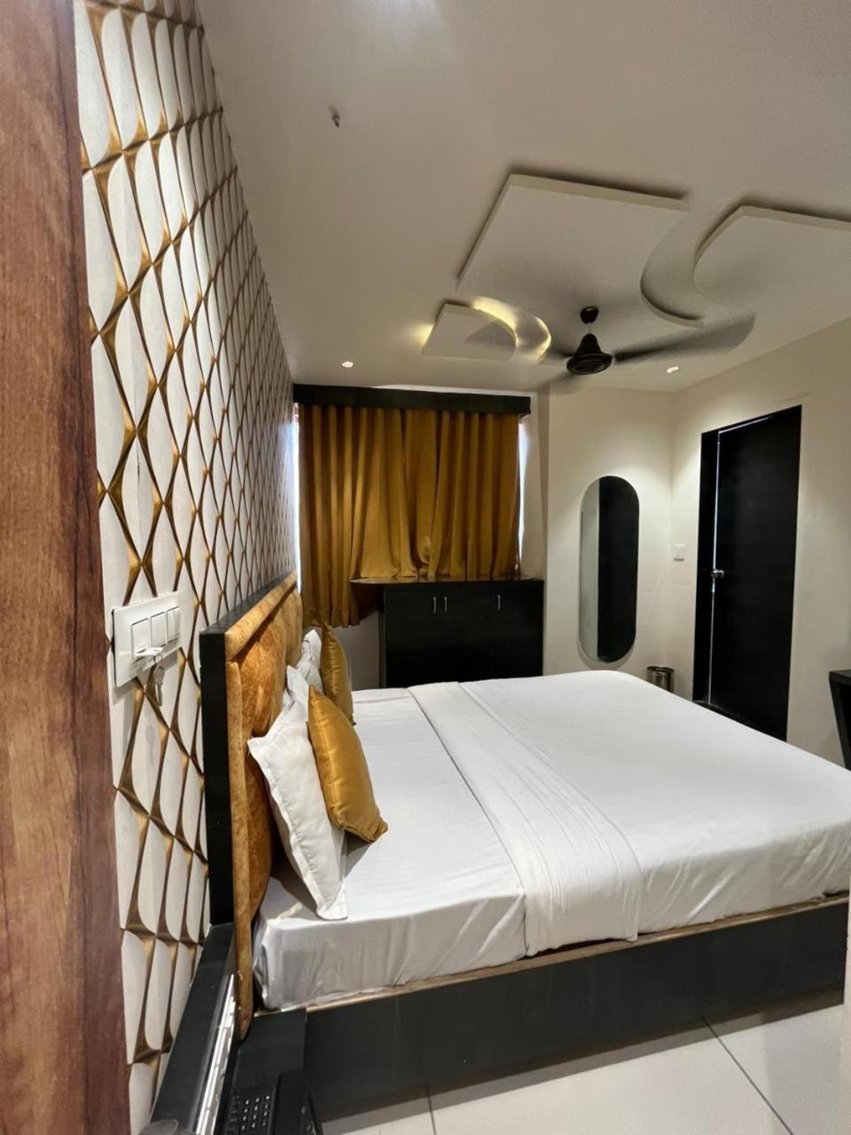Prime View Hotel Ahmedabad Kamer foto