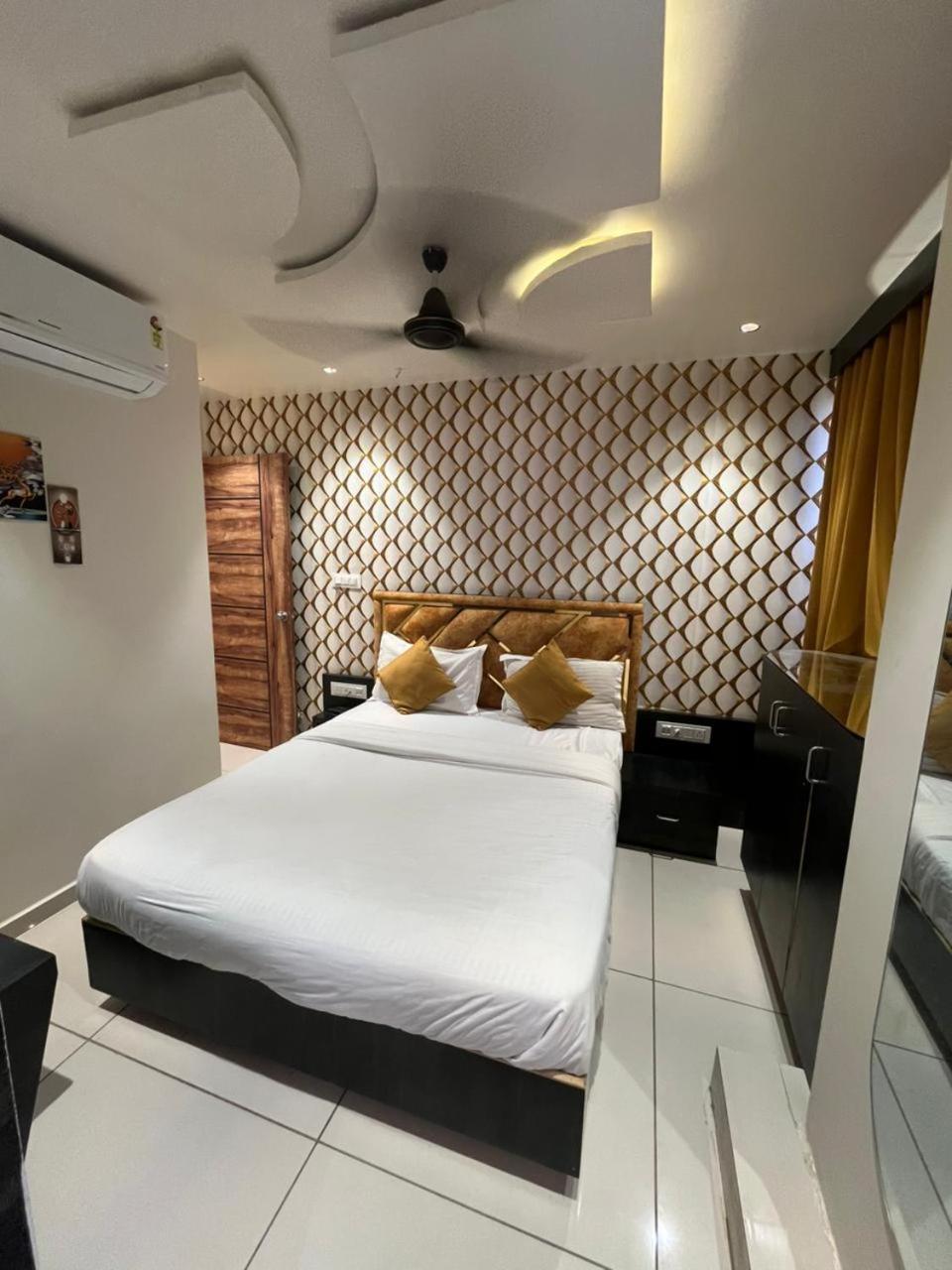 Prime View Hotel Ahmedabad Kamer foto